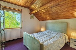 3 chambres, fer et planche à repasser, Wi-Fi gratuit, draps fournis