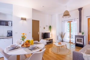 Dining - Le Sureau S30 - Le Val Joly - 50 m du lac (Eppe-Sauvage)
