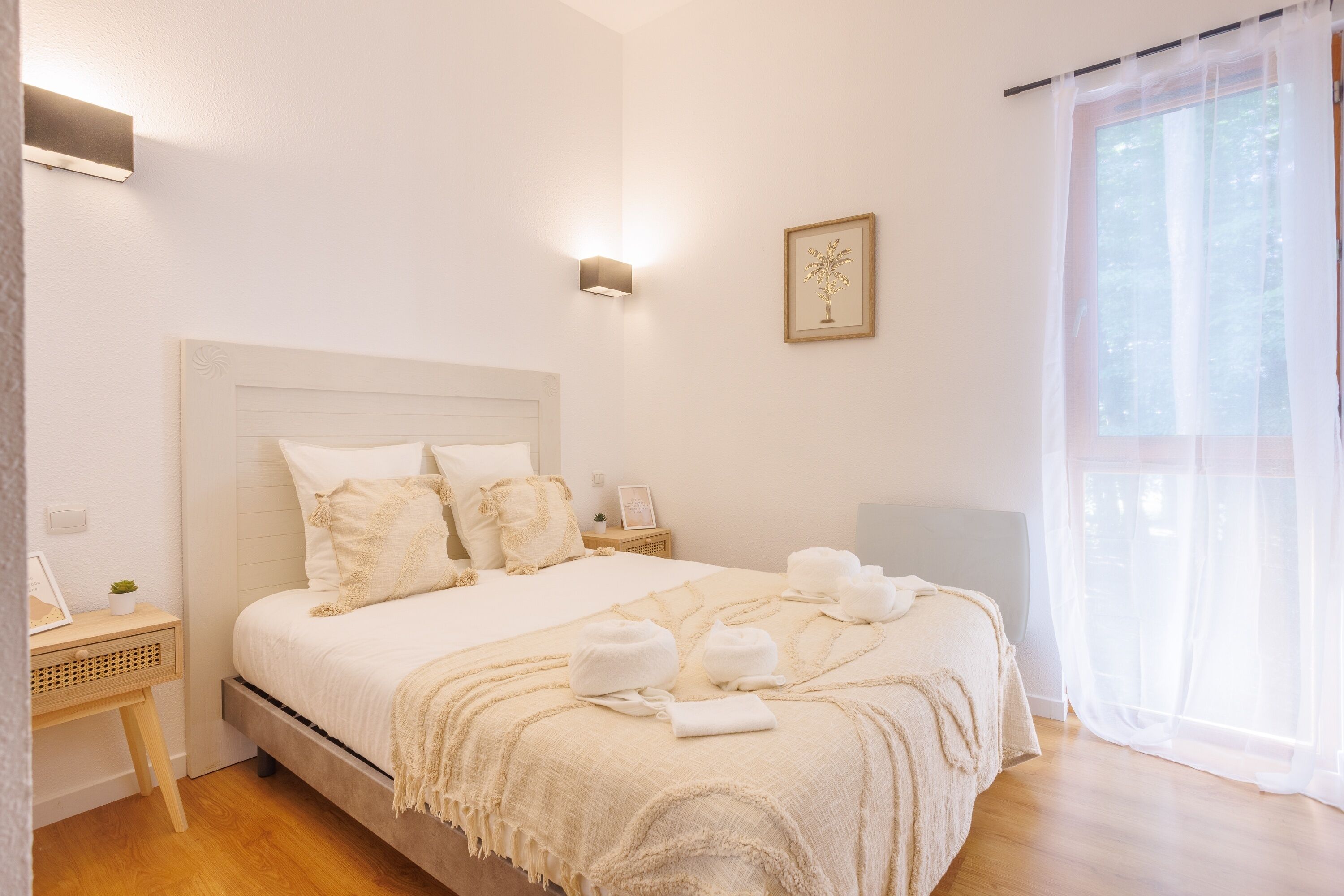 2 chambres, fer et planche à repasser, Wi-Fi gratuit, draps fournis