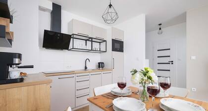 Sarni Stok 88 | Modern Apartment | Parking