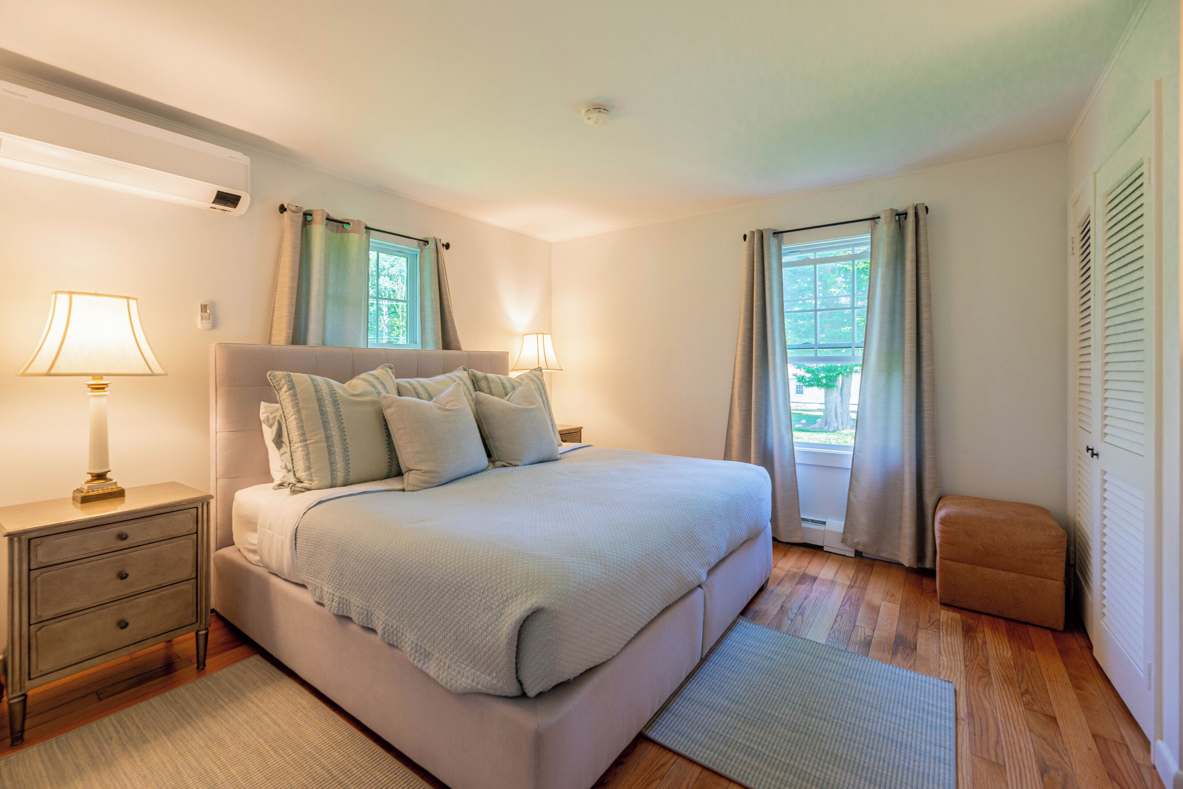 2 室のベッドルーム、デスク、アイロン / アイロン台、WiFi (無料)