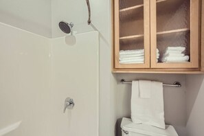 Hårtørrer, håndklæder, Sæbe, Shampoo
