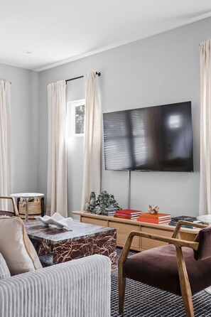 Smart TV, stereo