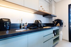Fridge, microwave, stovetop, toaster