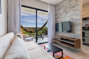 베이직 아파트 | 거실 공간 | 스마트 TV