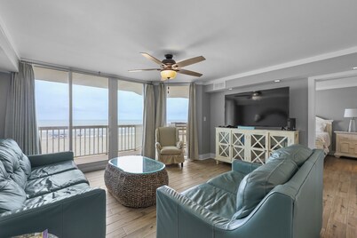 Charming 3-bedroom beachfront condo