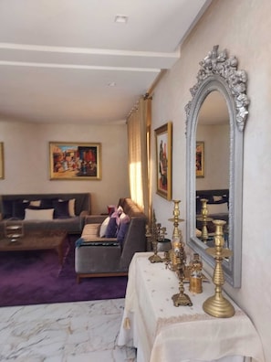 Villa, 4 Bedrooms, Accessible, Smoking | Interior