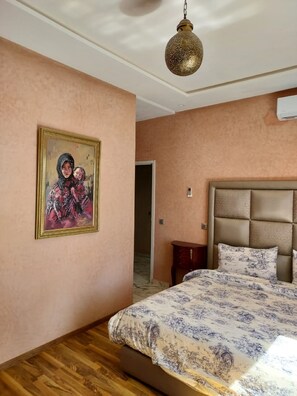 Villa, 4 Bedrooms, Accessible, Smoking