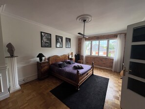 5 bedrooms, iron/ironing board, WiFi, bed sheets - A HAVEN OF PEACE ON THE OUTSKIRTS OF PARIS (Clamart)