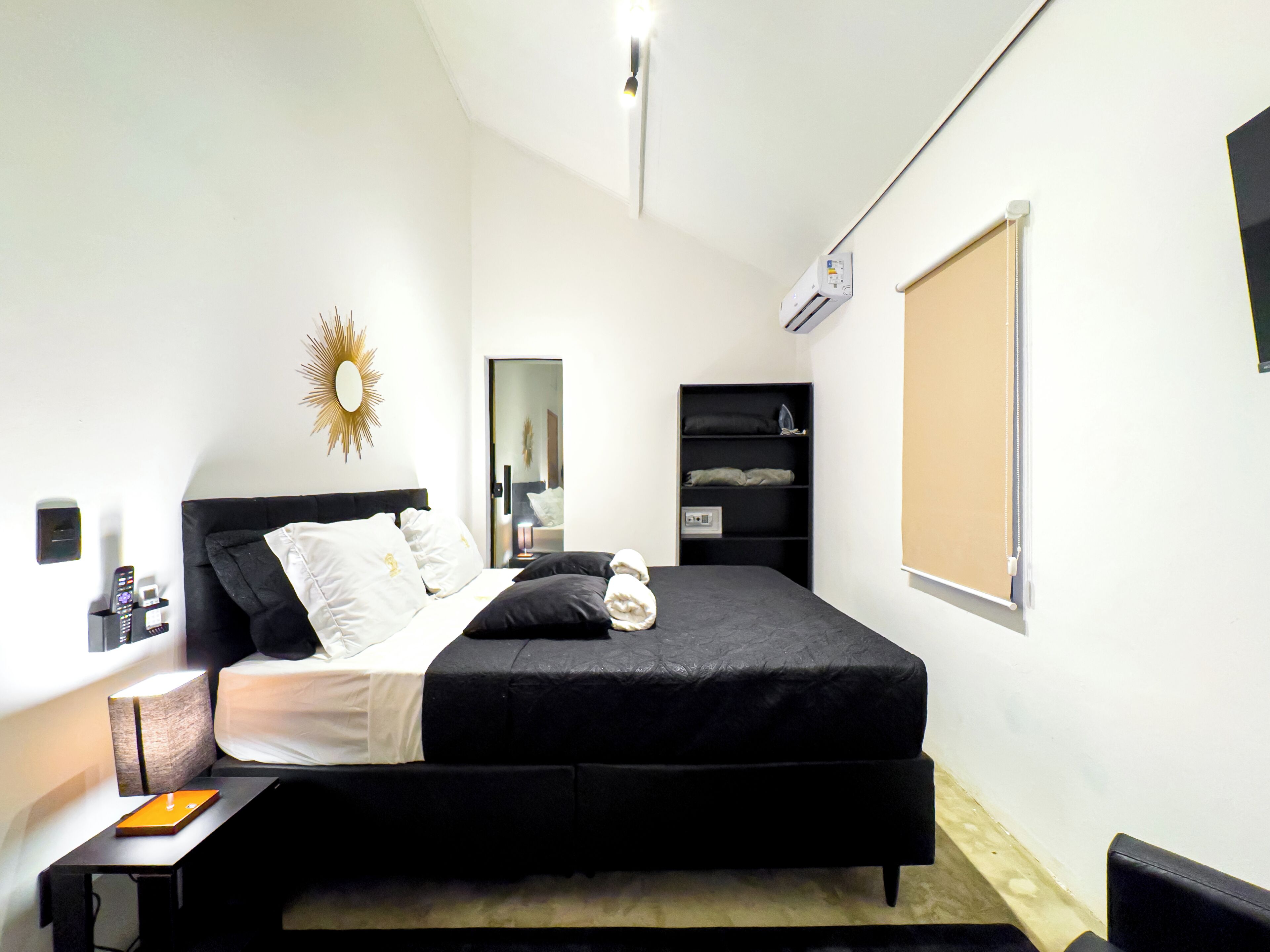 Family Room | In-room safe, laptop workspace, iron/ironing board, free WiFi