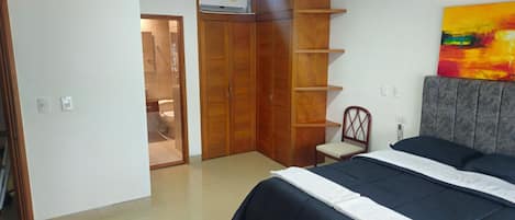 Iron/ironing board, free WiFi