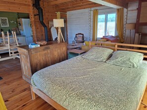 1 habitación y ropa de cama