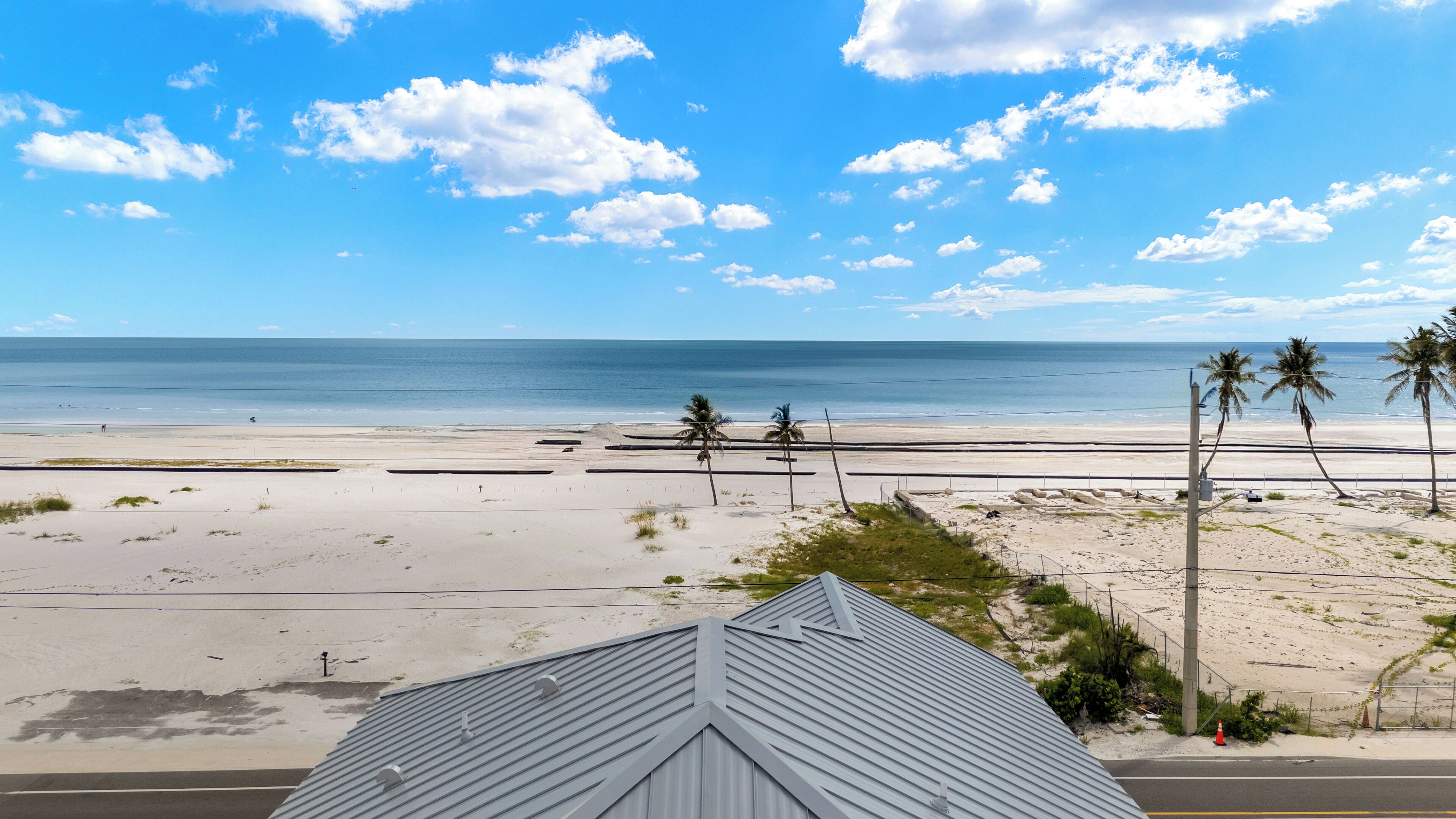 Liegestühle, Strandtücher