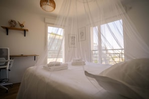 1 chambre, bureau, fer et planche à repasser, Wi-Fi