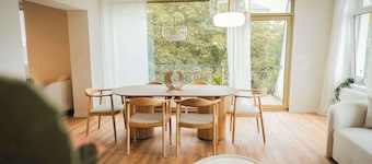 Staylight Penthouse by the French Garden - 7 Min to Old Town