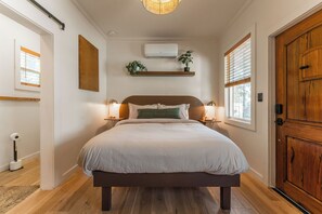 WiFi, bed sheets