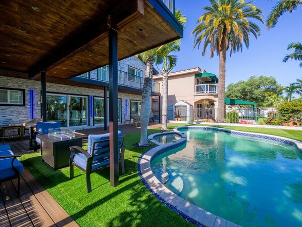 Pool