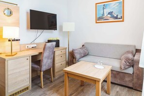 TV, libri, studio