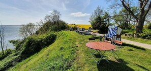 Outdoor dining - Ferienwohnung Eisvogel (Wiek)