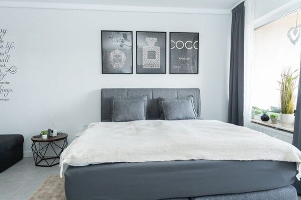 1 bedroom, WiFi, bed sheets