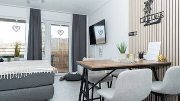 1 bedroom, WiFi, bed sheets