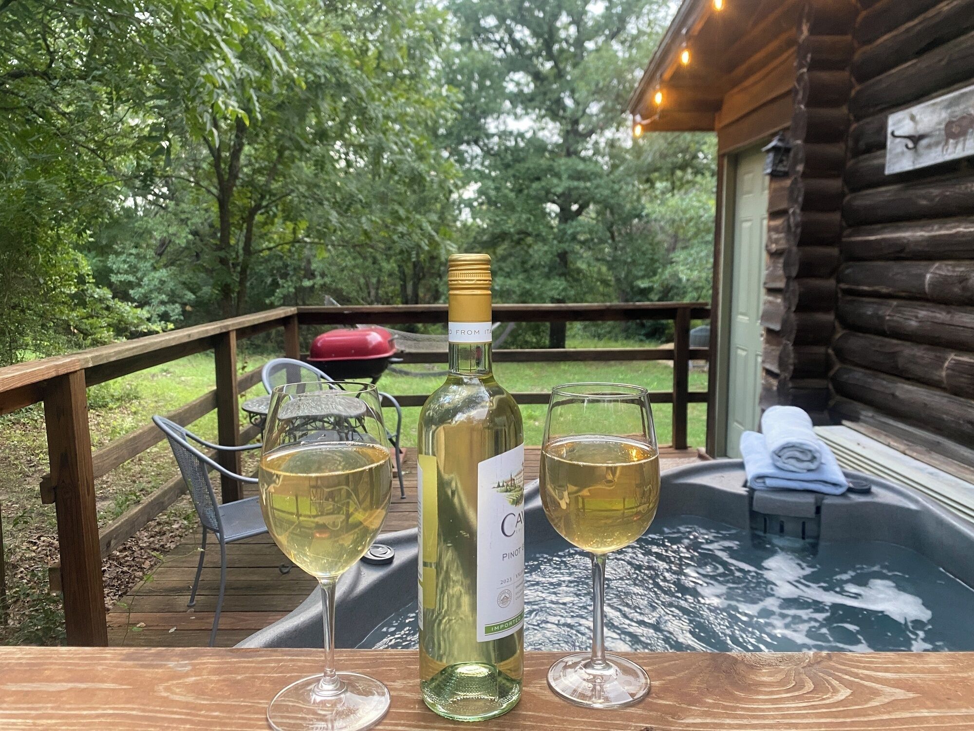 Tina de hidromasaje al aire libre