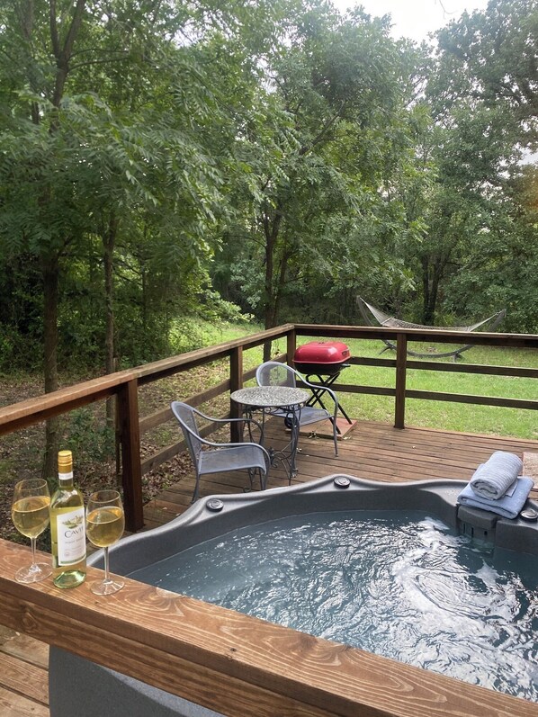Bain à remous extérieur