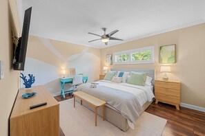 4 bedrooms, iron/ironing board, free WiFi, bed sheets