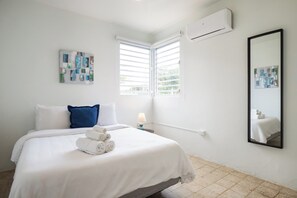 9 Schlafzimmer, Bügeleisen/Bügelbrett, Reisekinderbett, kostenloses WLAN