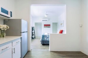 9 Schlafzimmer, Bügeleisen/Bügelbrett, Reisekinderbett, kostenloses WLAN