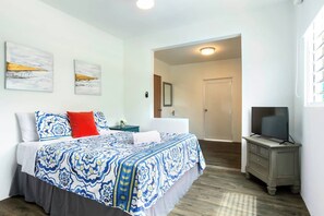 9 quartos, ferros/tábuas de passar roupa, berço de viagem