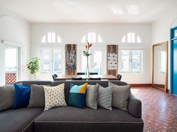 Fernseher, Arbeitsbereiche