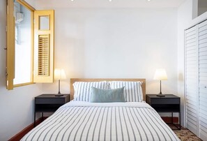 5 Schlafzimmer, Bügeleisen/Bügelbrett, kostenloses WLAN, Bettwäsche