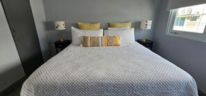 3 bedrooms, iron/ironing board, travel crib, free WiFi