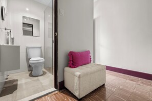 Hair dryer - Tropical Modern Getaway in Central Location (San Juan Condado)
