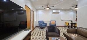 TV, offices