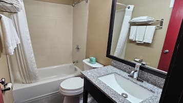 Double Room | Bathroom