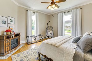 3 bedrooms, iron/ironing board, Internet, bed sheets