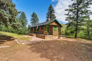 Exterior - Mtn-View Cascade Cabin Near Garden of the Gods! (Cascade)