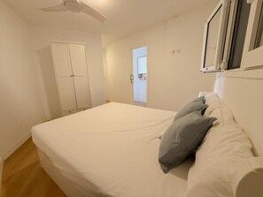1 chambre, lit de bébé portatif, Wi-Fi