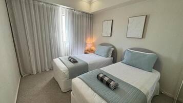 2 chambres, fer et planche à repasser, Wi-Fi, draps fournis