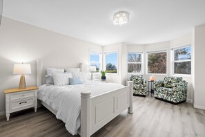 3 habitaciones, escritorio, tabla de planchar con plancha y wifi gratis 