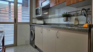 Coffee/tea maker, fridge, microwave, dishwasher