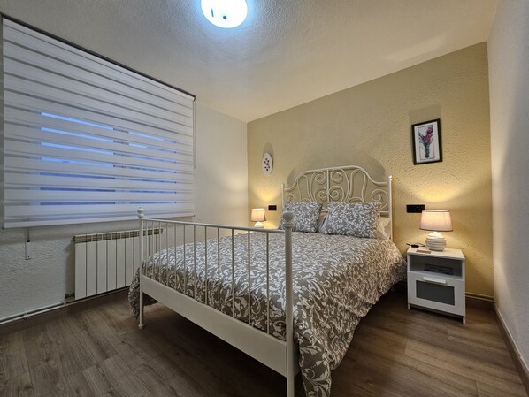 3 soverom, strykejern/-brett, wi-fi (inkludert) og sengetøy