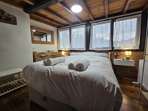 37A01 La casita de Orión, Piloña