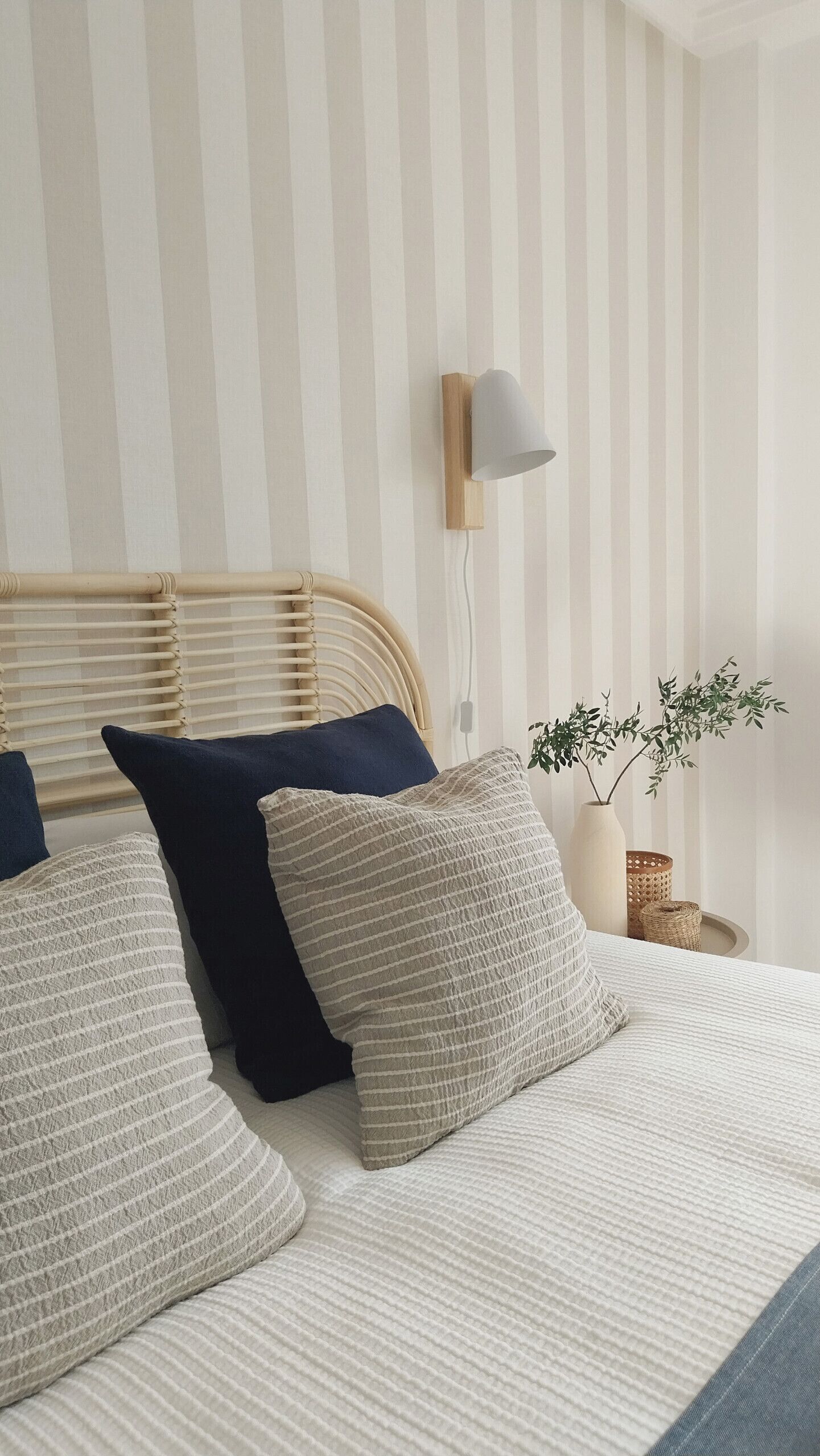 1 chambre, fer et planche à repasser, draps fournis
