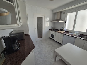 Fridge, microwave, oven, dishwasher