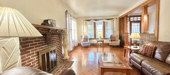 4 Bedroom Beautiful Home Steps Away from Geisinger