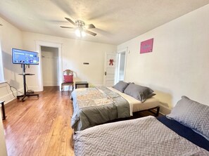 4 chambres, fer et planche à repasser, Wi-Fi, draps fournis