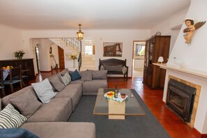 TV connectée, cheminée